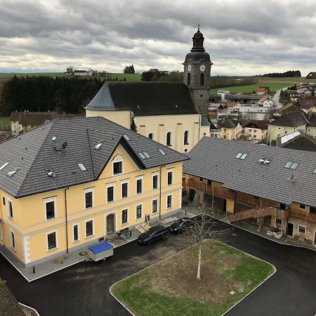 Hotel Oberwirt Lambrechten Exterior foto